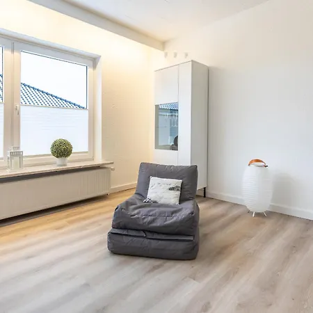 Haus Libelle Semesterbostad Leck